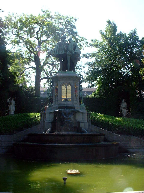 Dscf0043.jpg