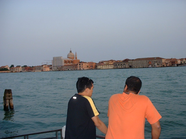 09.jpg