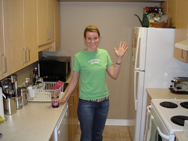 10-kitchen.jpg